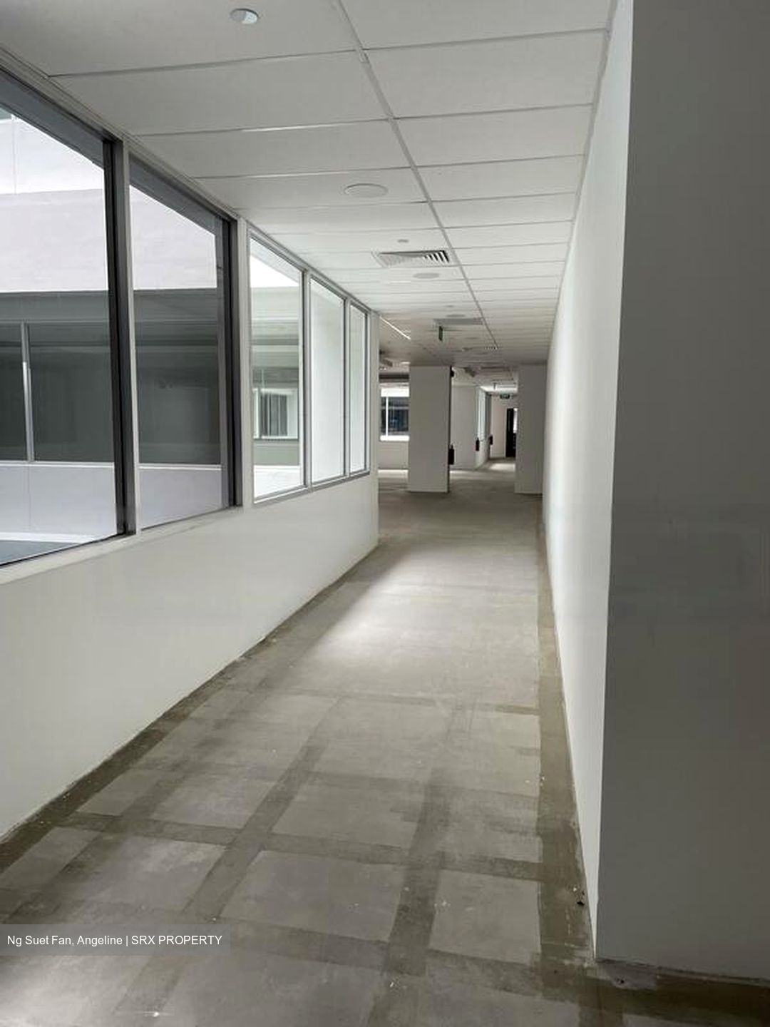 Pomo (D7), Retail #453385231